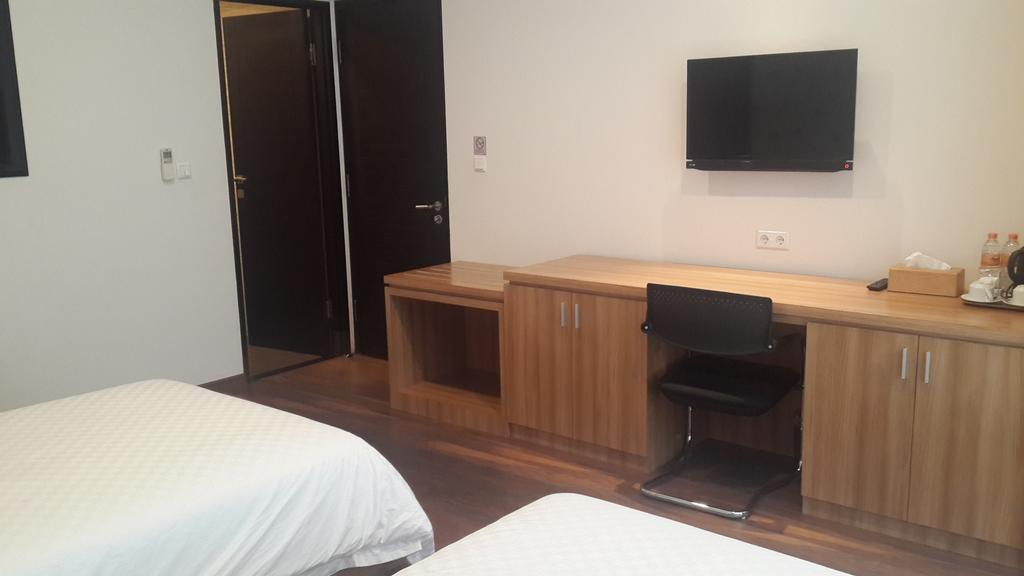 Hotel Dago Teuku Angkasa 14 Bandung Pokój zdjęcie